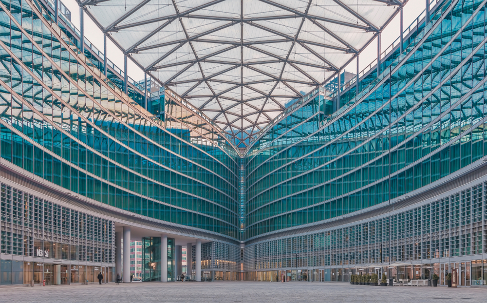 piazza città di lombardia milano