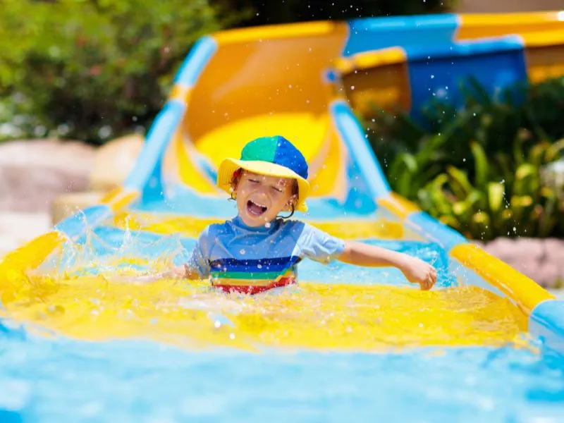 piscine con scivoli a milano