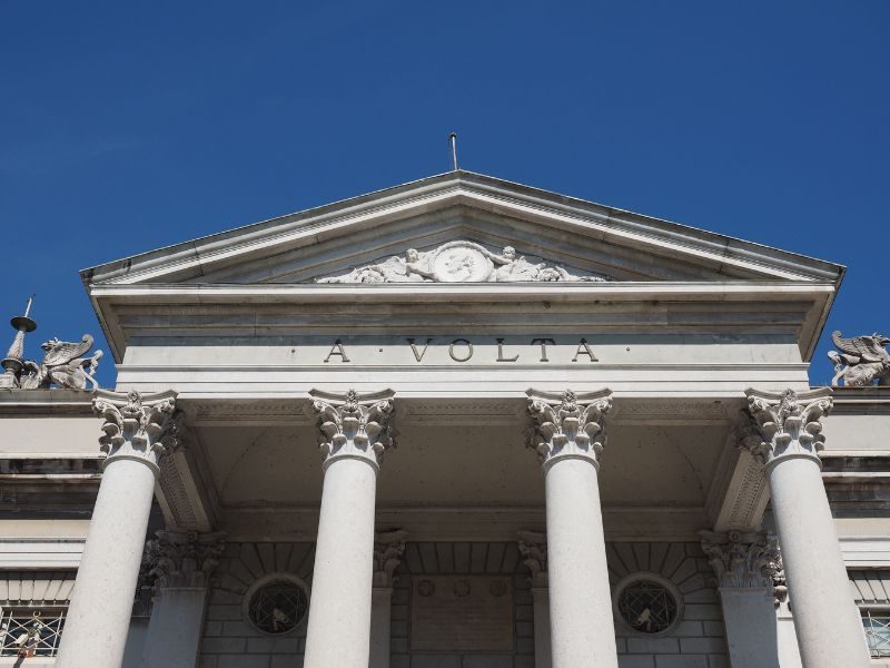 Il Tempio Voltiano a Como Il Tempio Voltiano a Como